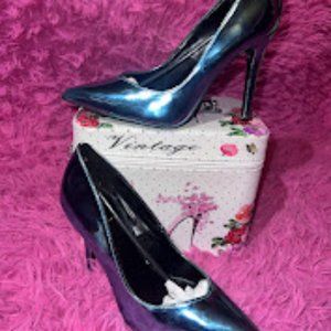 BLUE  METALLIC PUMPS